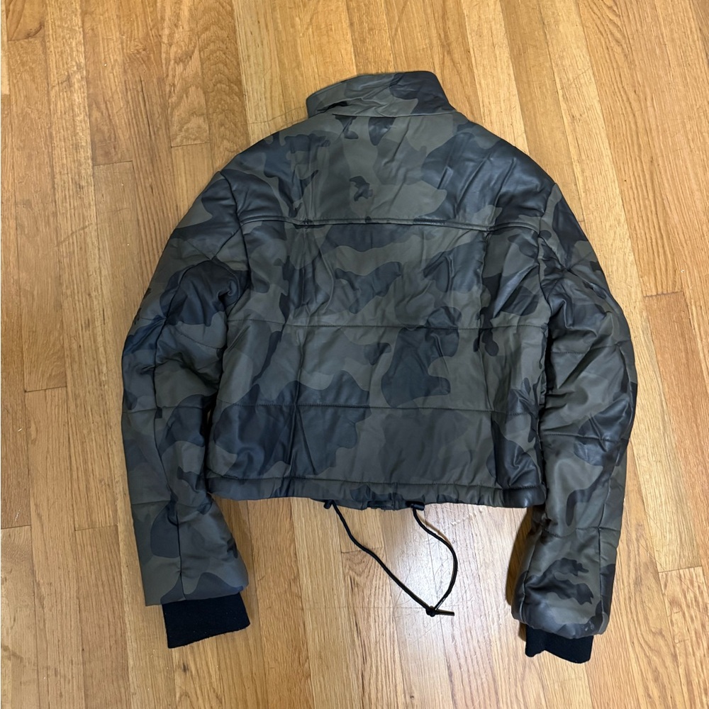 Bagatelle Women’s Green Camouflage Puffer Jacket - Picture 2 of 5